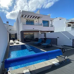  Villa Super Cool In Cristianos Spain